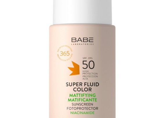 BABE Matirajući Super Fluid tonirani SPF 50, 50 ml